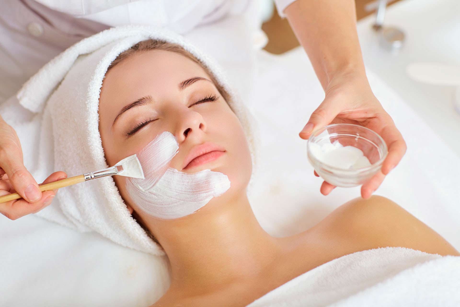 A PureBrow guest at Pure Spa, Great Falls